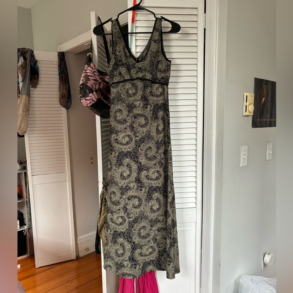 Old Navy Black and Cream Paisley Maxi Dress